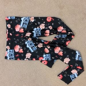 House of Flynn camera leggings